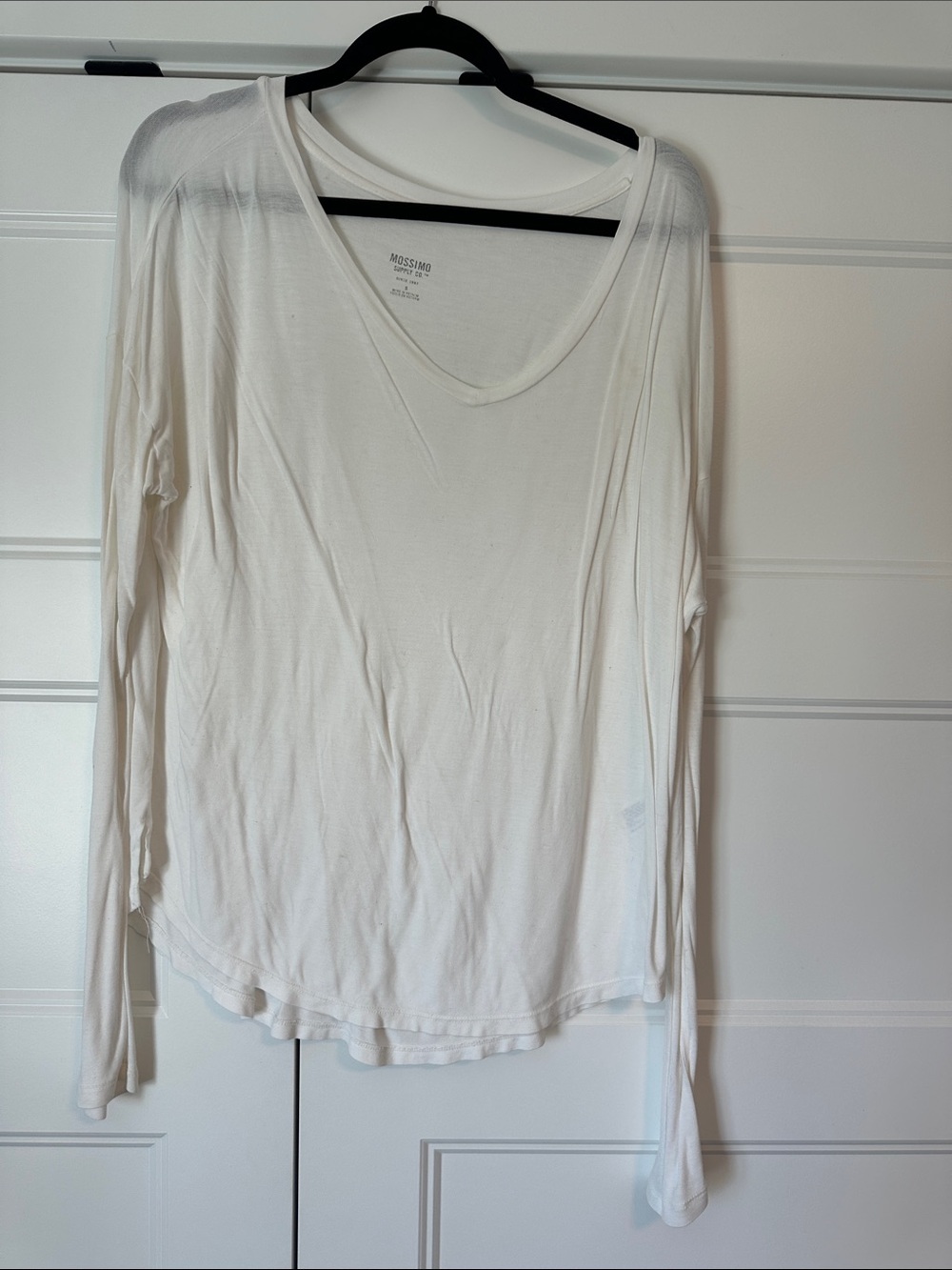 Mossimo Supply Co. Cream V-Neck Long Sleeve Top